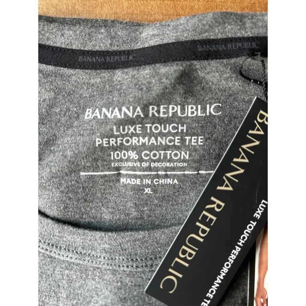 Banana Republic Men's Luxe Touch Performance Tee Cotton Gray Size XL
